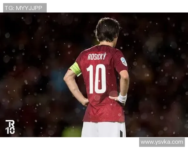 世界足坛最早退役的球星是谁他为何如此早就告别绿茵场 世界足坛最早退役的球星是谁他为何如此早就告别绿茵场